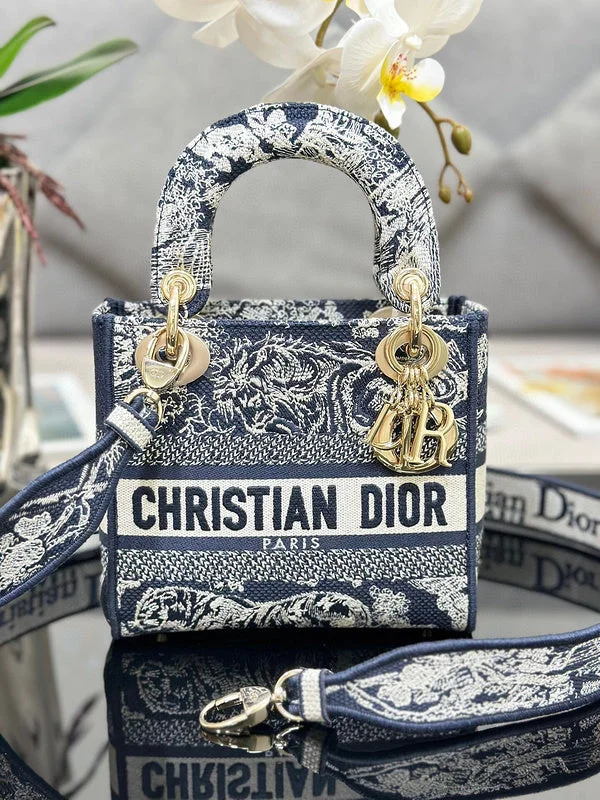 Christian Dior Saddle bags with a studded trim for a bold lookWF - Dior Bags - 811