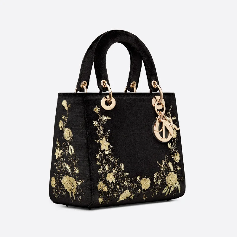 Fashion - forward Christian Dior tote bags for the modern womanMEDIUM LADY DIOR BAG