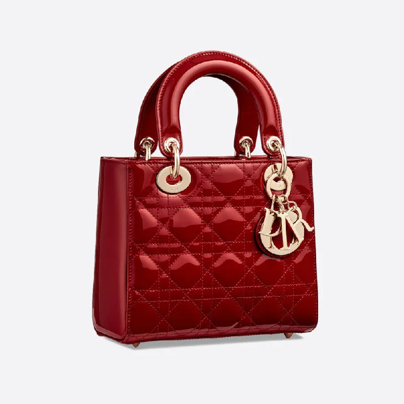 Christian Dior handbags with a removable shoulder strap for versatilitySMALL LADY DIOR BAG