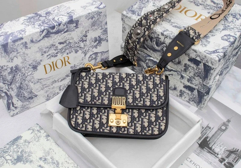 Luxury Christian Dior crossbody bags with a chain - link strapWF - Dior Bags - 824