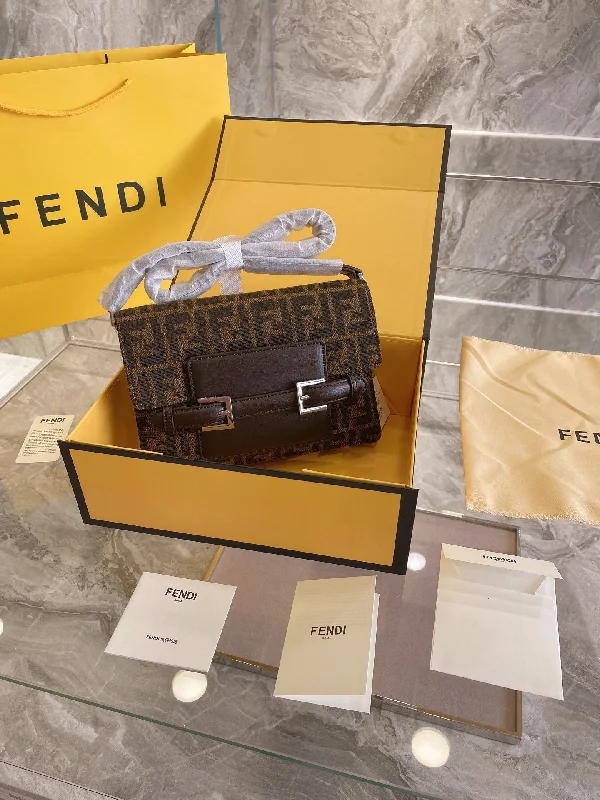 Fendi bags with a detachable sunglass holder for easy access to eyewearEN   Designer bags by Fendi 125