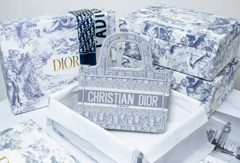 Christian Dior Saddle bags with a studded trim for a bold lookWF - Dior Bags - 819