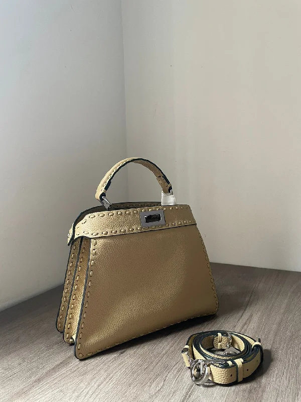 Fendi bags with a detachable mobile phone holder for on - the - go connectivityWF -  Fendi Bag - 020