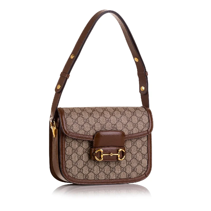 Ladies Gucci handbags with a detachable coin purse insideGucci Small GG Supreme Horsebit 1955 Shoulder Bag (SHG-vd6mDJ)