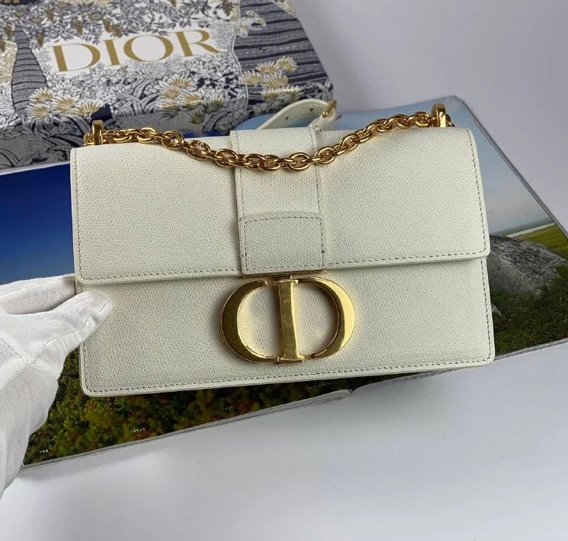 Christian Dior bags with a quilted pattern and gold - toned hardwareDior 30 MONTAIGNE BAG white