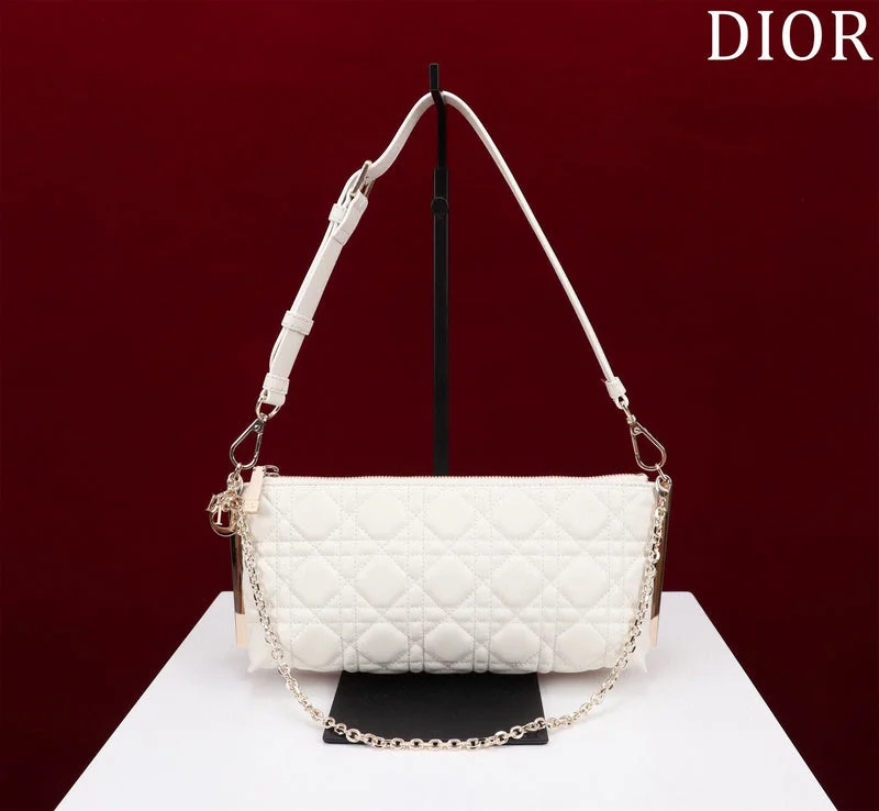 Christian Dior handbags with a detachable mirror for on - the - go touch - upsWF - Dior Bags - 752