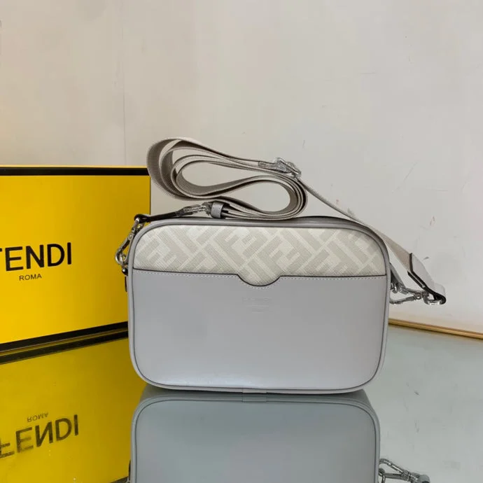 Fendi bags with a detachable mobile phone holder for on - the - go connectivityWF -  Fendi Bag - 120