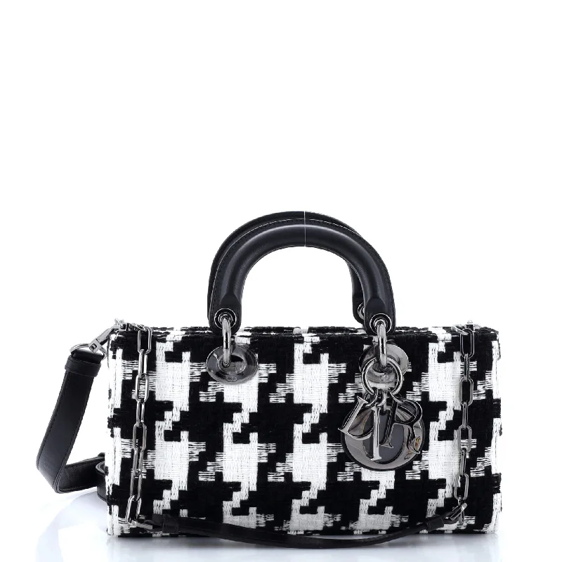 Fendi Baguette bags with a glitter - infused leather surface for a glamorous and sparkly lookLady D-Joy Bag Houndstooth Embroidered Canvas Medium