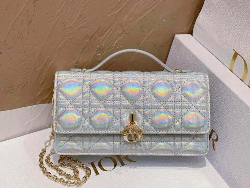 Christian Dior handbags with a detachable mirror for on - the - go touch - upsWF - Dior Bags - 818