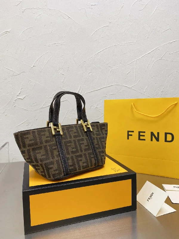 Fendi bags with a zip - top closure and a front - pocket for quick access to keys and cardsEN   Designer bags by Fendi 105