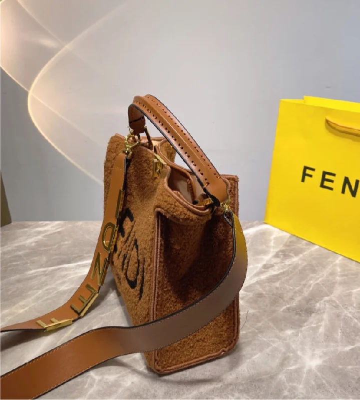 Fendi bags with a detachable mobile phone holder for on - the - go connectivityBrown New Fendi woman handbag