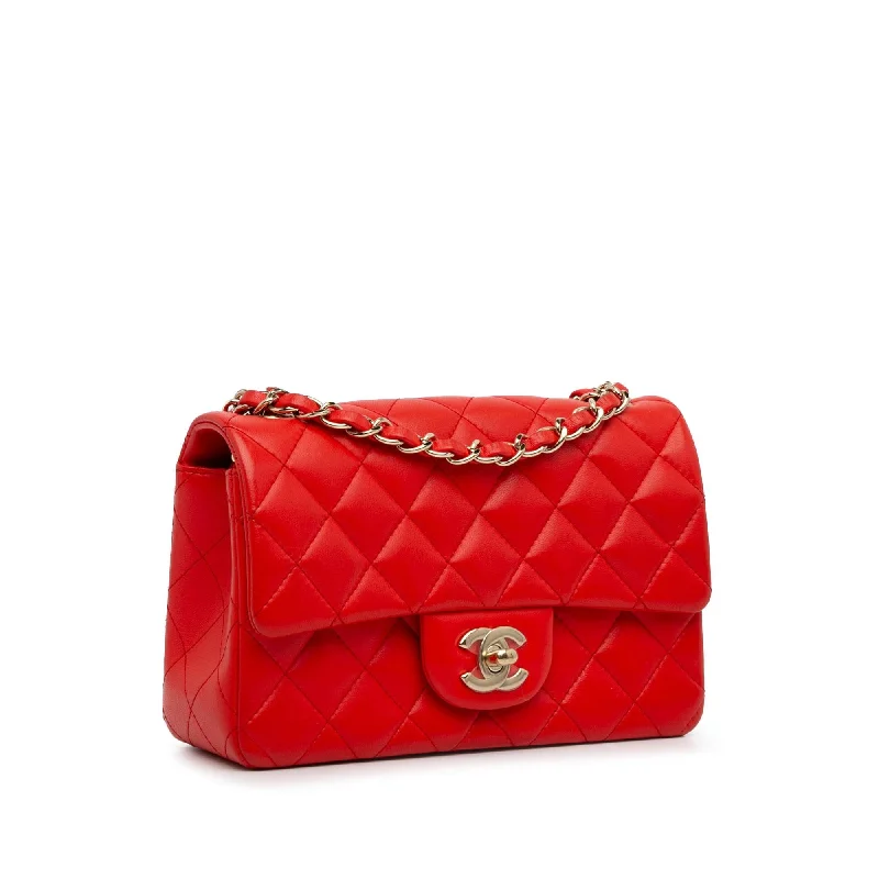 Chanel bags with intricate metal hardwareChanel New Mini Classic Lambskin Single Flap (GUsaZG)