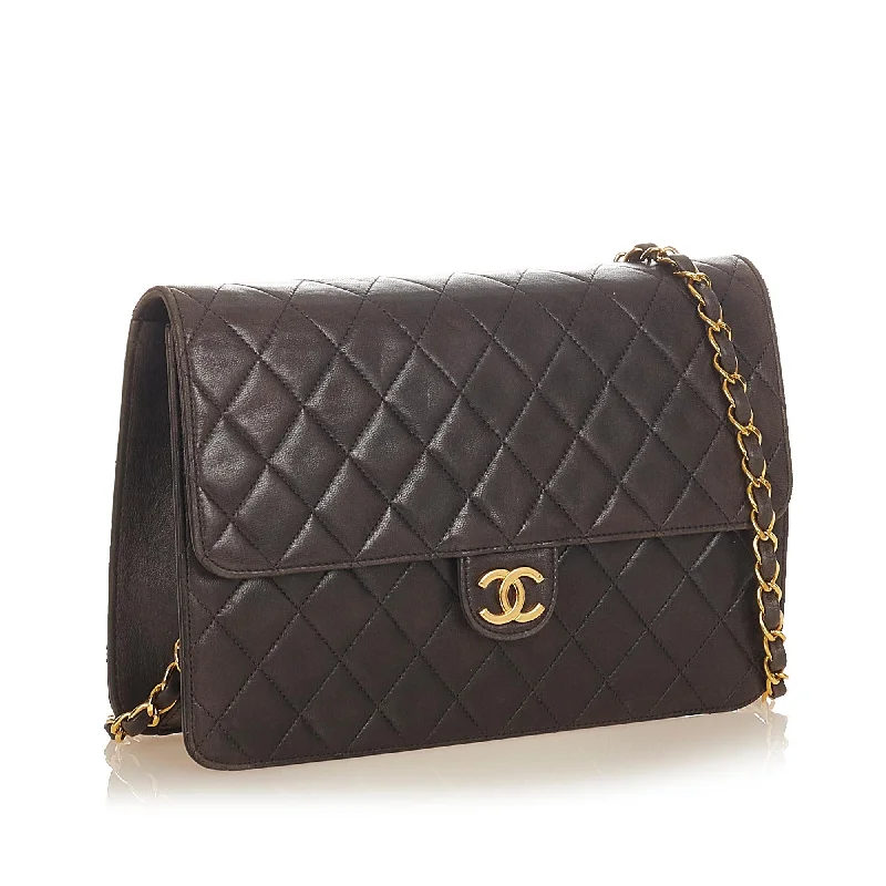 Chanel bags for a polished and professional appearanceChanel Old Medium Lambskin CC Single Flap bag (i39eOm)