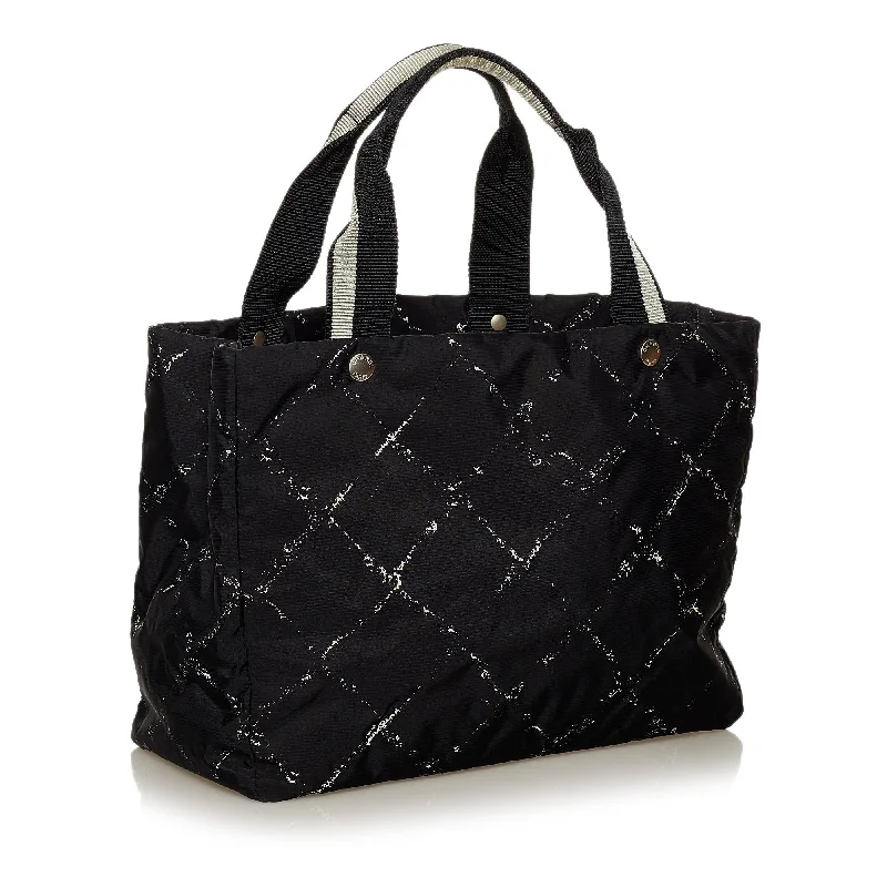 Chanel bags for women with a taste for high fashionChanel Old Travel Line Nylon Tote Bag (28505)