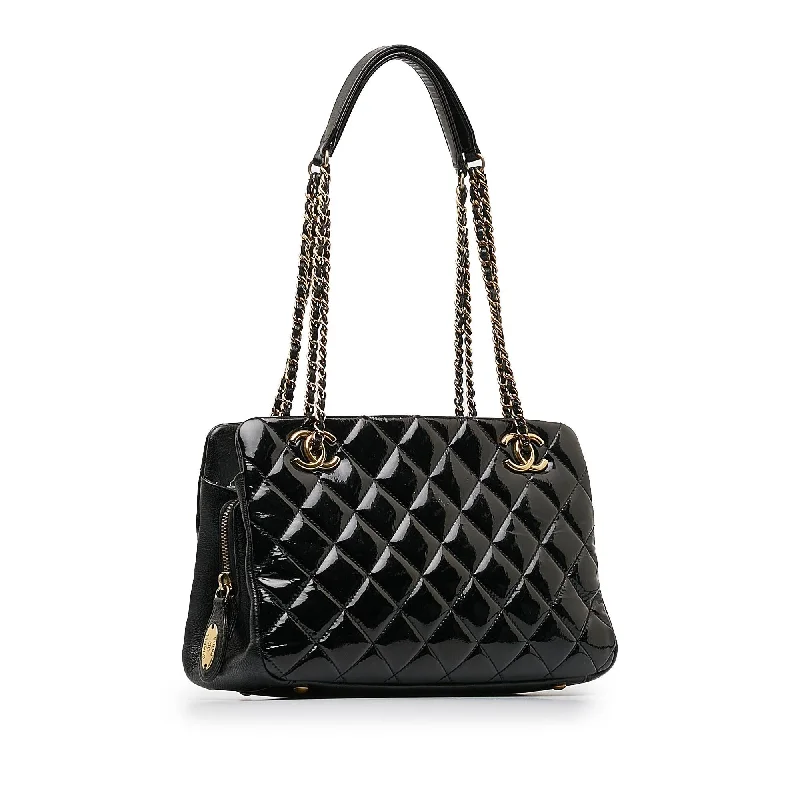 Chanel bags in luxury boutiques worldwideChanel Patent Goatskin Paris Salzburg CC Eyelet Shoulder Bag (OuWTBq)