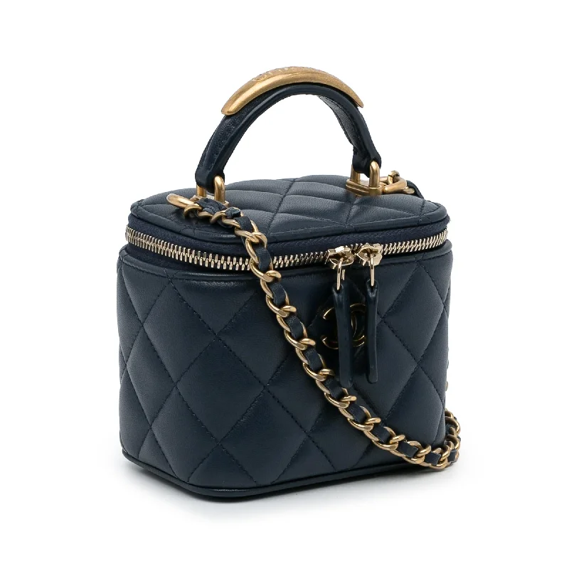 Chanel bags with classic and elegant designsChanel Bag