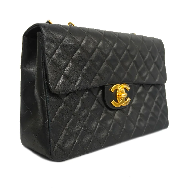 Chanel Classic Flap Bag for Evening PartyCHANELAuth  Matelasse Big Matelasse W Chain Women's Leather Shoulder Bag Black